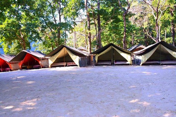 Beach Camp in Rishikesh